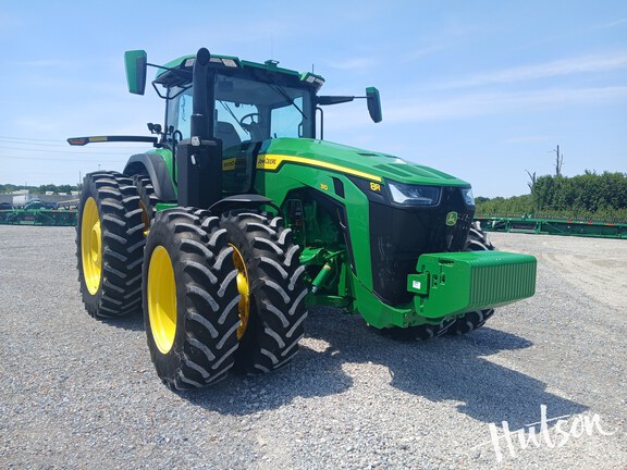 Photo of 2021 John Deere 8R 310
