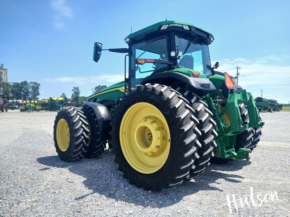 Photo of 2021 John Deere 8R 310
