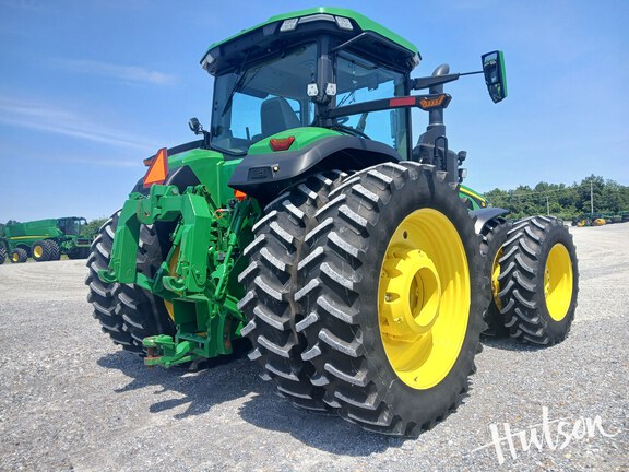 Photo of 2021 John Deere 8R 310
