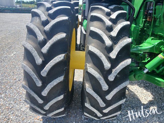 Photo of 2021 John Deere 8R 310