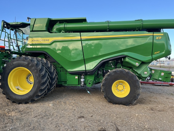 Used 2025 John Deere X9 1100 Combines at Horizon Ag & Turf in High Prairie, AB - Photo9