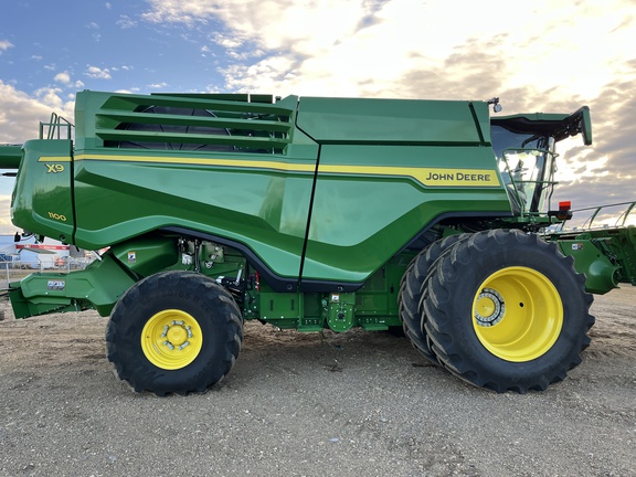 Used 2025 John Deere X9 1100 Combines at Horizon Ag & Turf in High Prairie, AB - Photo14