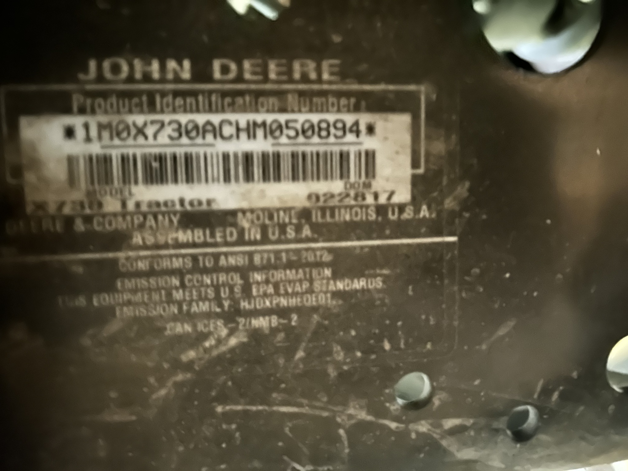 2017 John Deere X730 Image 7