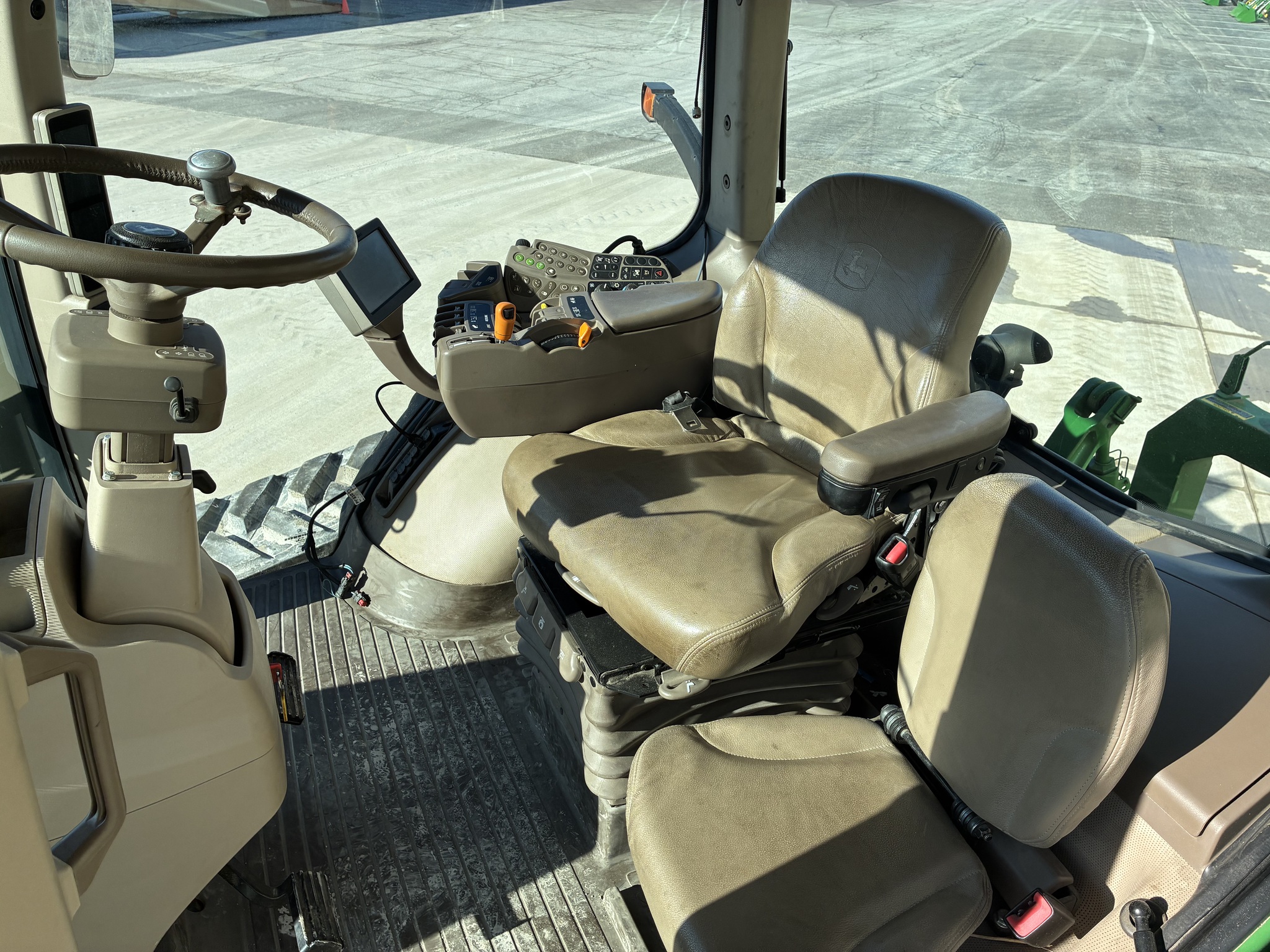 2013 John Deere 8335RT Image 9