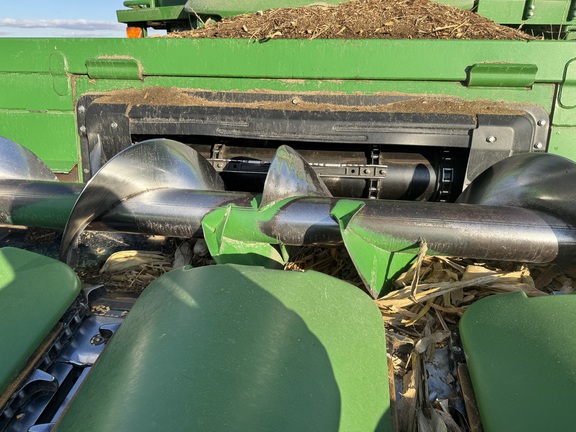 2009 John Deere 608C - Photo8