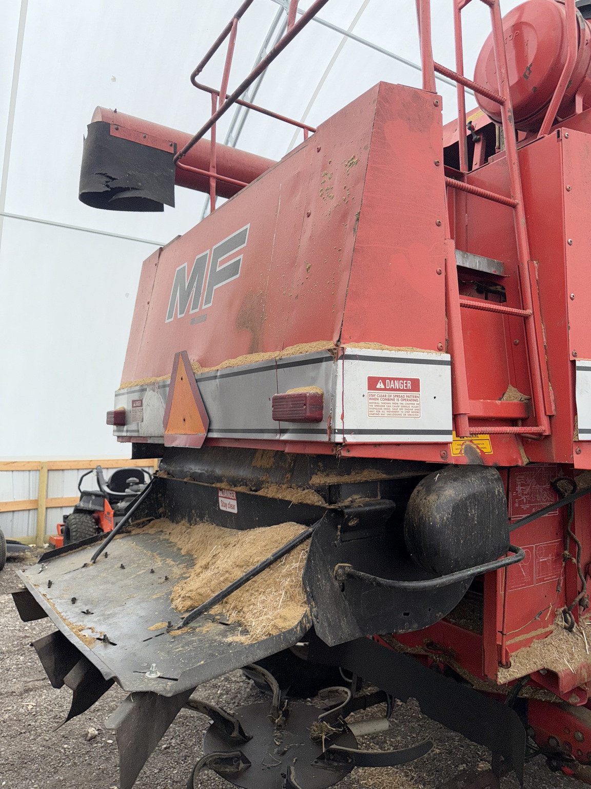 1987 Massey Ferguson 8560 Image 5