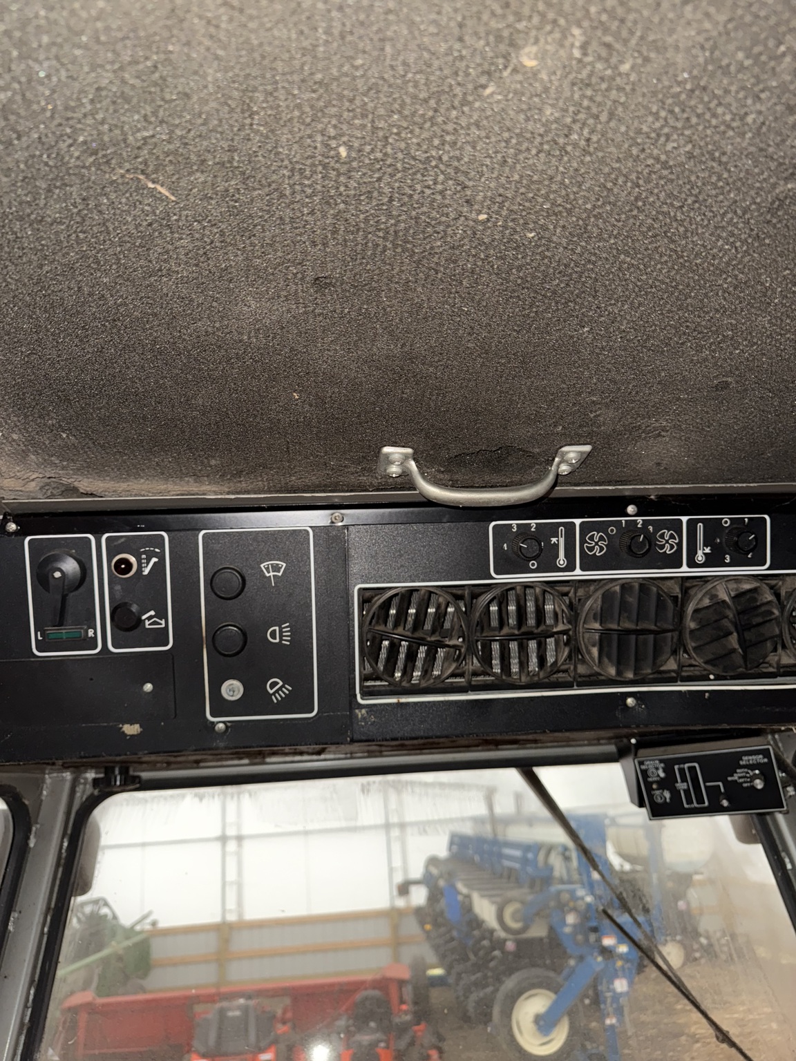 1987 Massey Ferguson 8560 Image 18