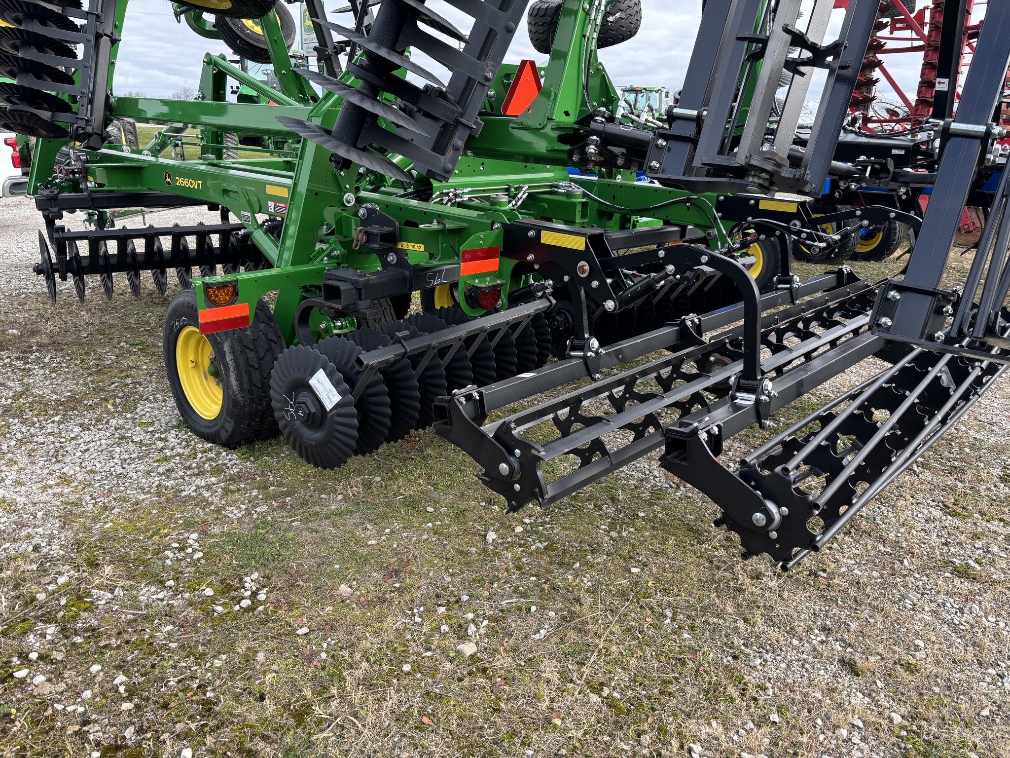 2021 John Deere 2660VT Image 2