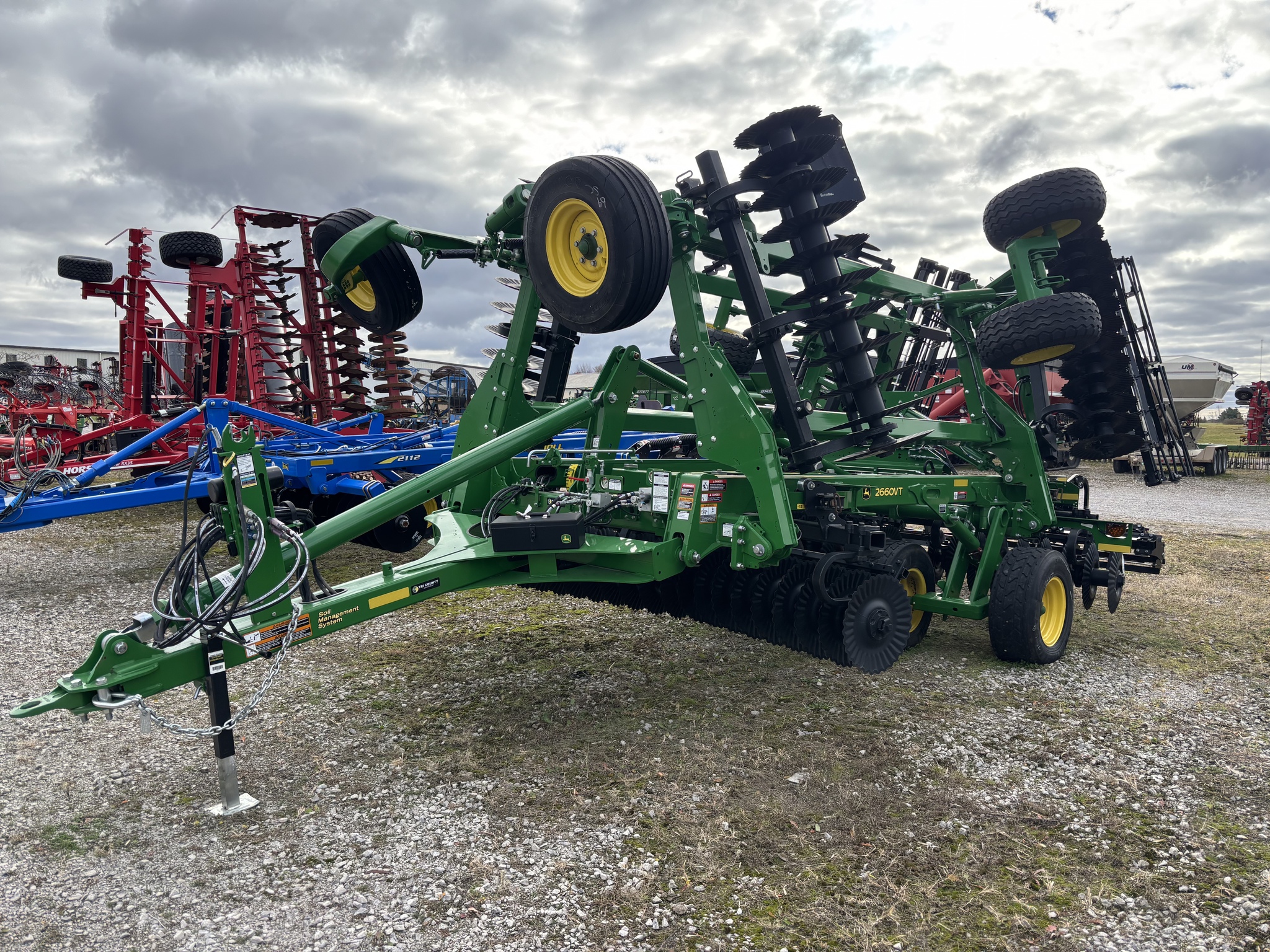 2021 John Deere 2660VT Image 1