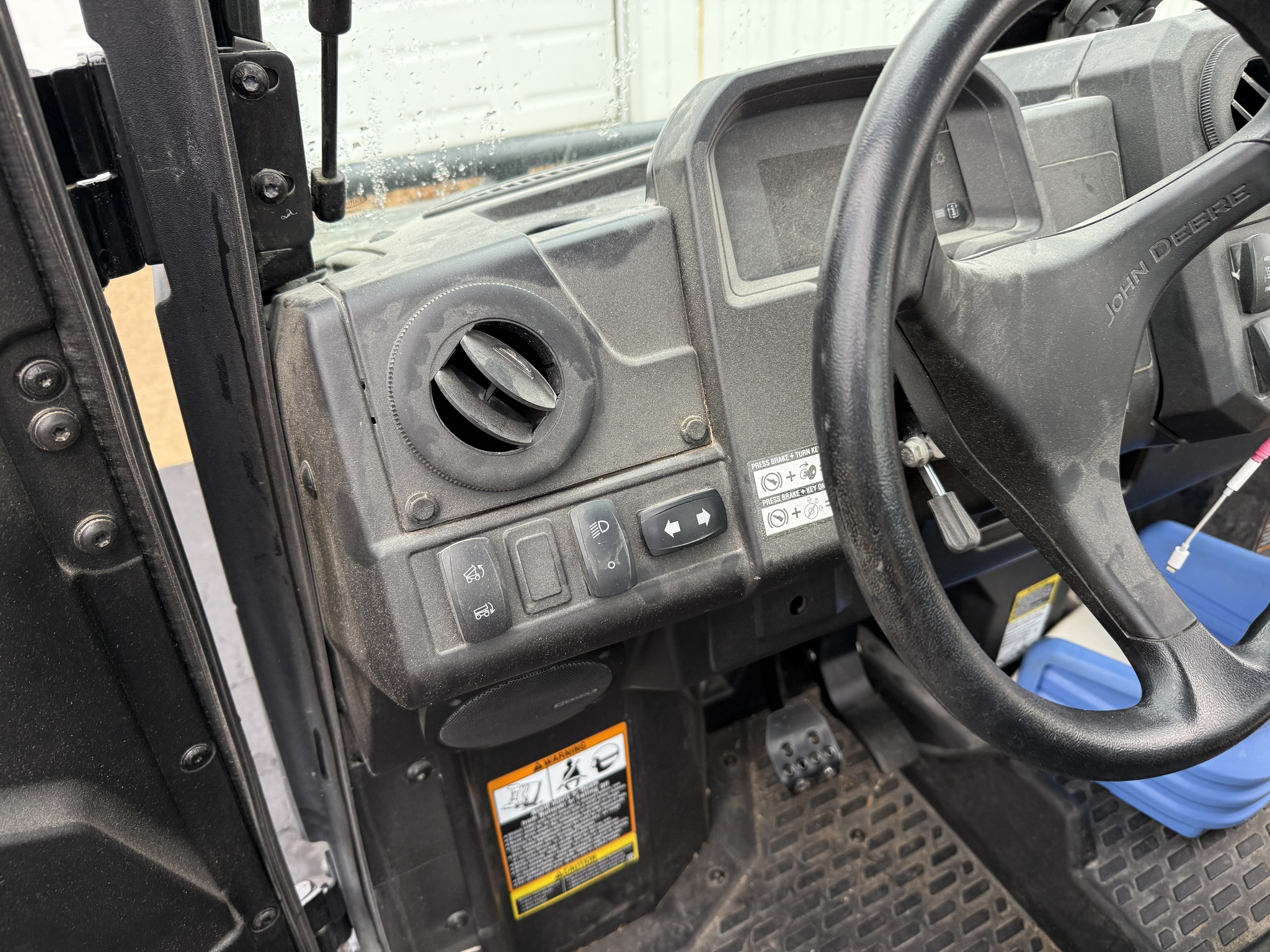 2021 John Deere XUV 835M Image 18