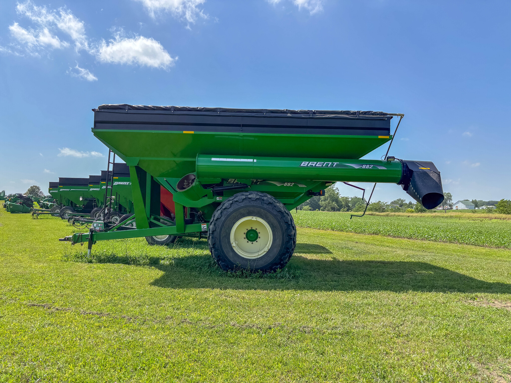 Used 2011 Brent 882 Grain Carts at Koenig Equipment in Anna, OH - PhotoXL1