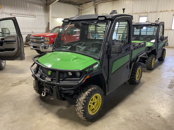  John Deere XUV 845M