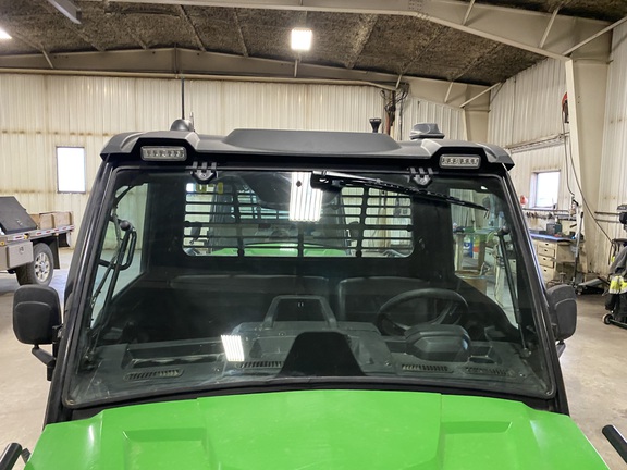 2025 John Deere XUV 845M - Photo4