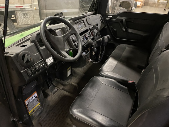 2025 John Deere XUV 845M - Photo7