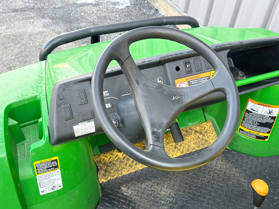 2024 John-Deere TX 4X2