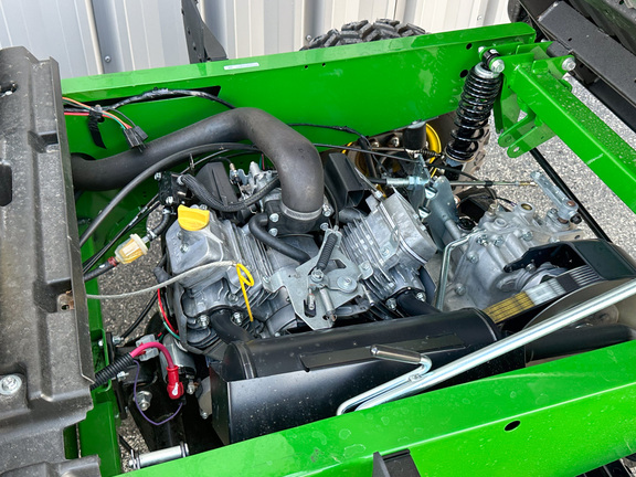 2024 John-Deere TX 4X2