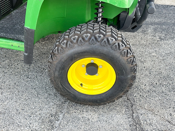 2024 John-Deere TX 4X2