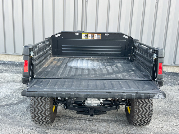 2024 John-Deere TX 4X2