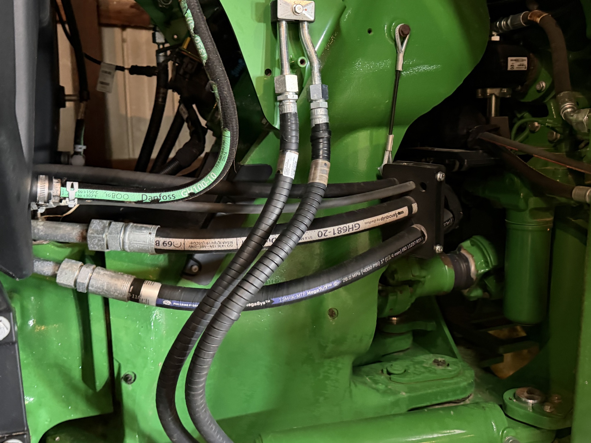  2023 John Deere 9RX 540 at Heritage Tractor in Lexington, IL