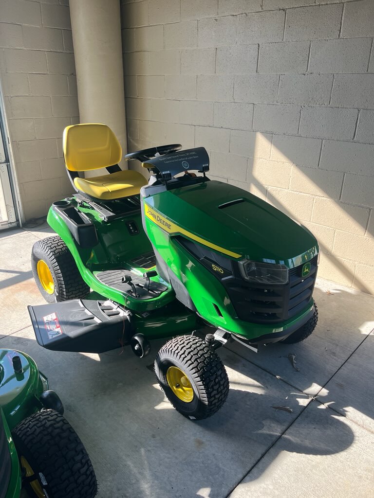 2025 John Deere S110 Image 2