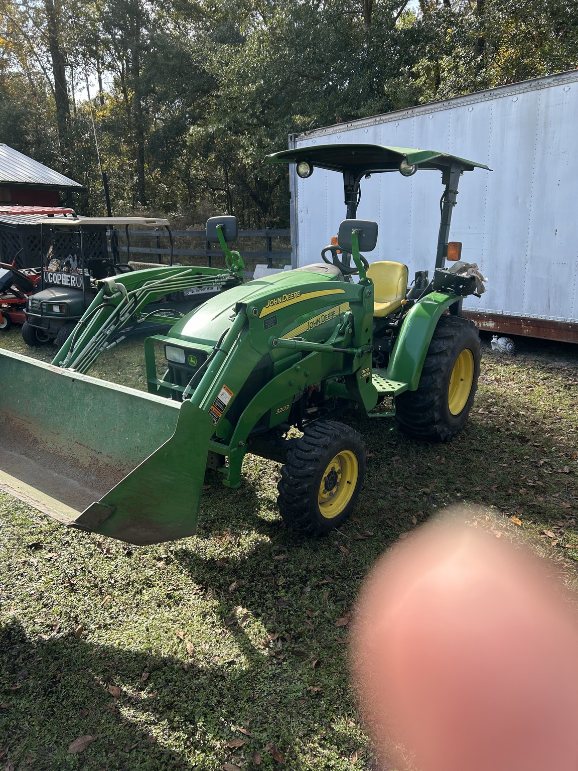 2007 John Deere 3203 Image 2