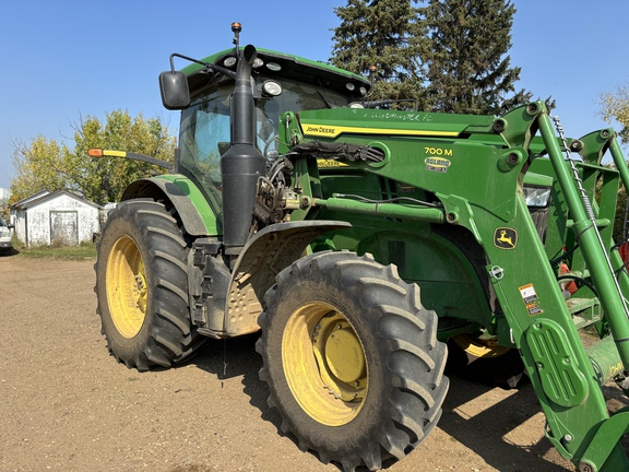  John Deere 7210R