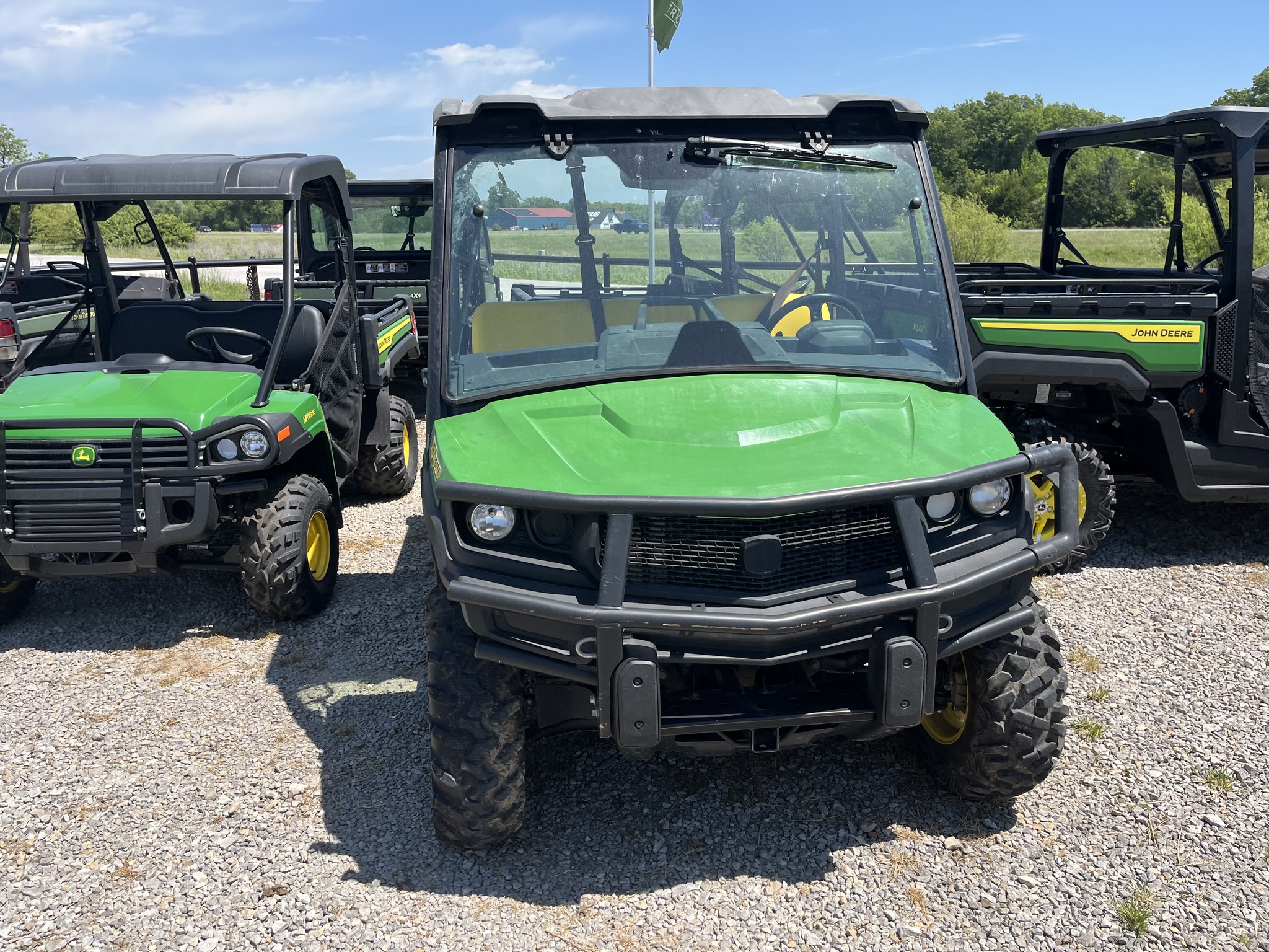  2019 John Deere XUV 835M at Heritage Tractor in Pittsburg, KS