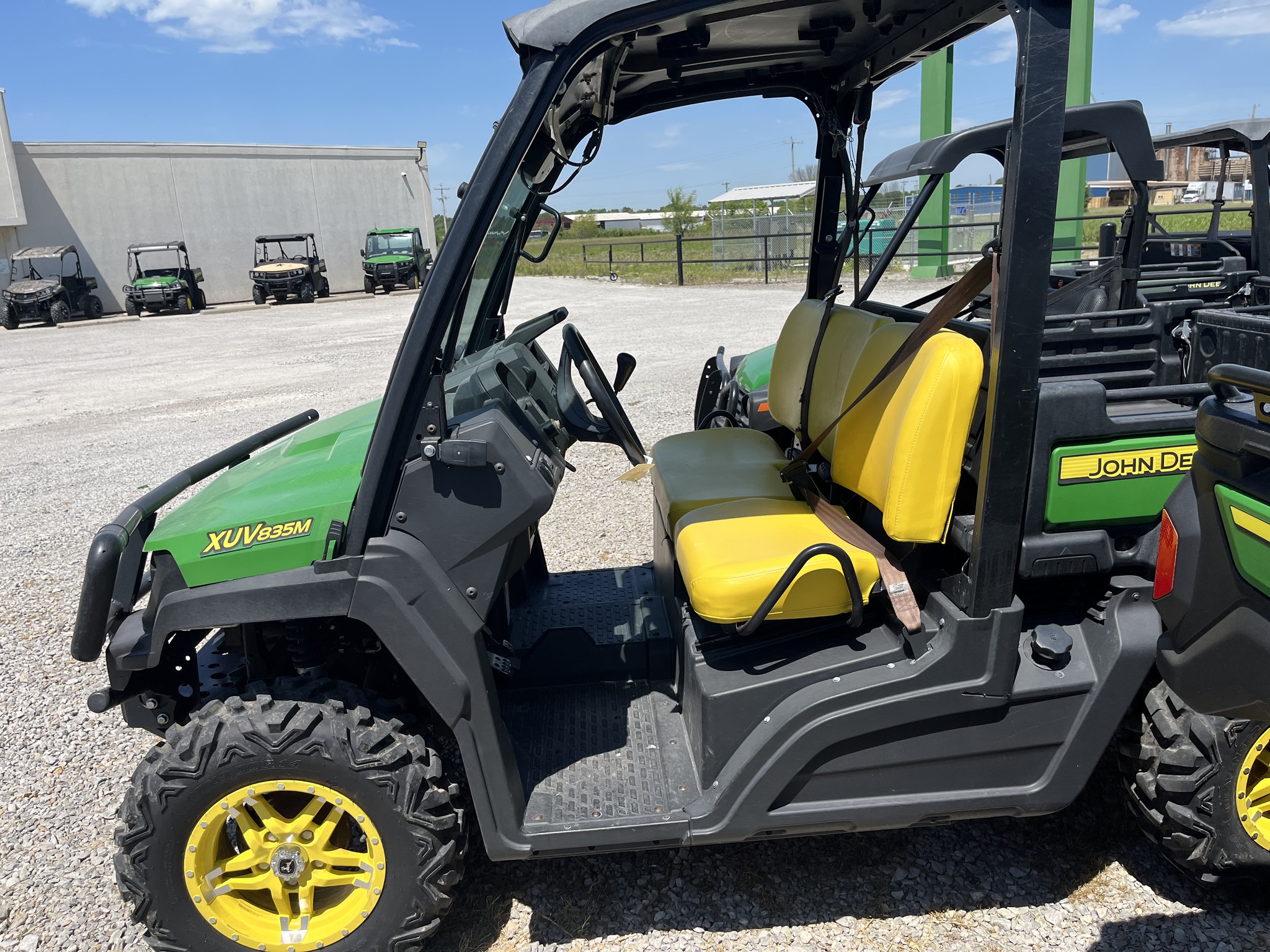  2019 John Deere XUV 835M at Heritage Tractor in Pittsburg, KS
