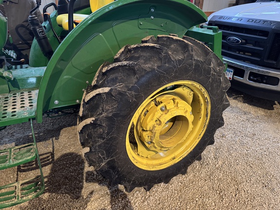 2018 John Deere 5045E - Photo10