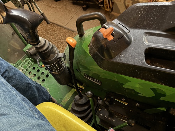 2018 John Deere 5045E - Photo7