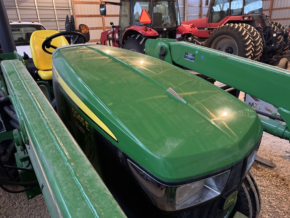 2018 John Deere 5045E - Photo3