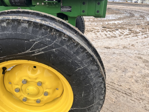 2018 John Deere 5045E - Photo13