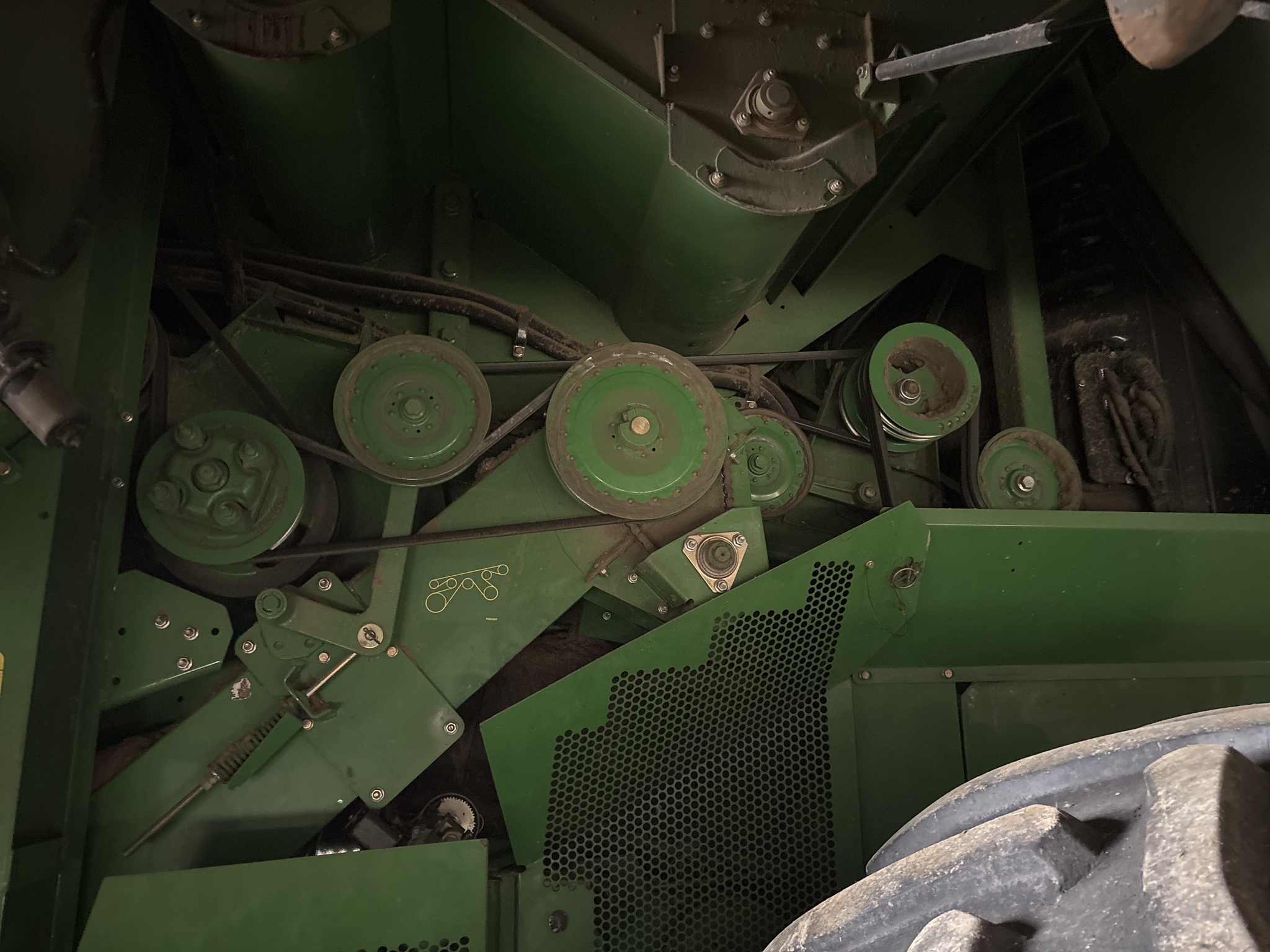 Used 2012 John Deere S670 Combines at Koenig Equipment in Urbana, OH - PhotoXL16