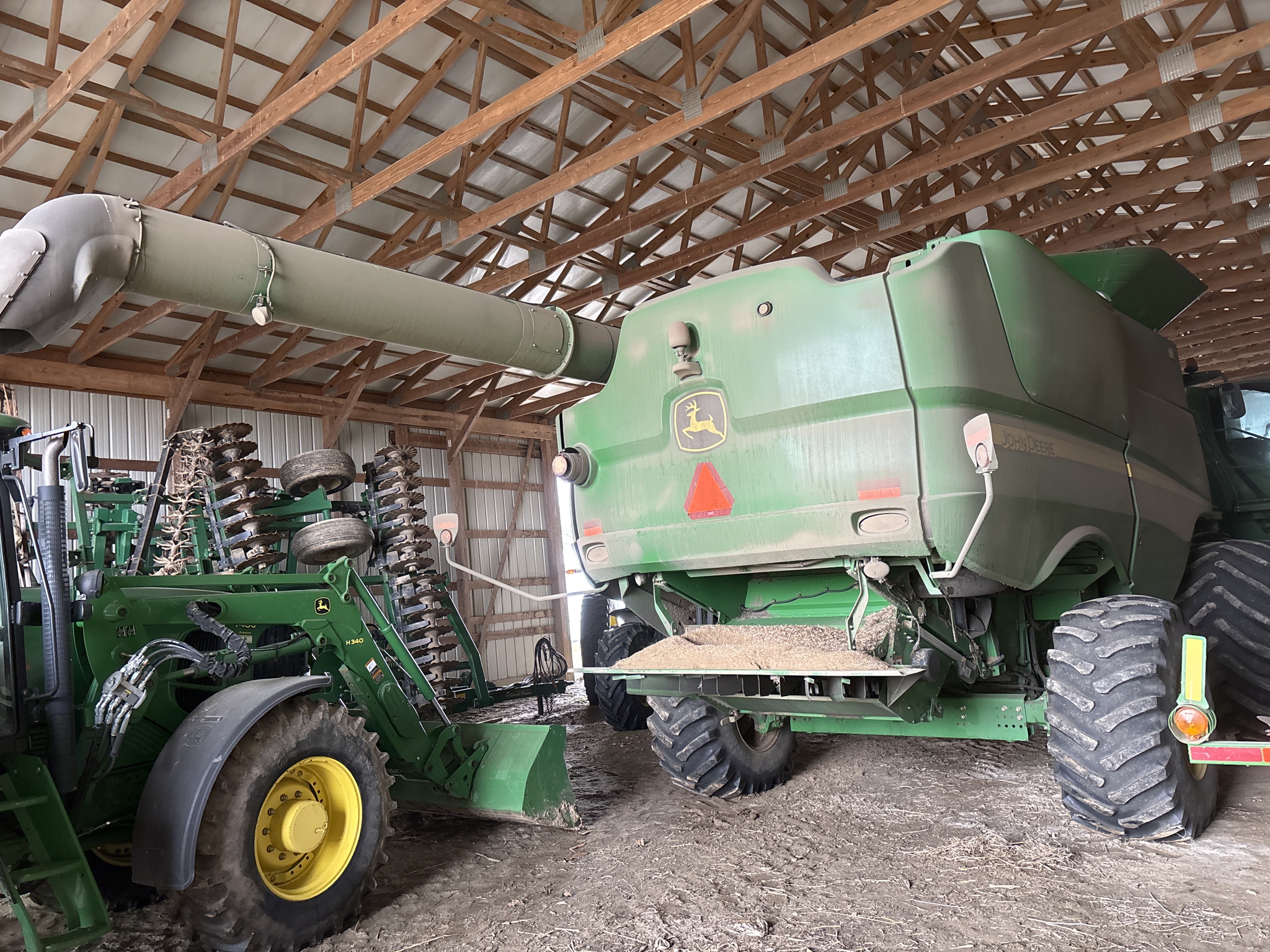 Used 2012 John Deere S670 Combines at Koenig Equipment in Urbana, OH - PhotoXL3