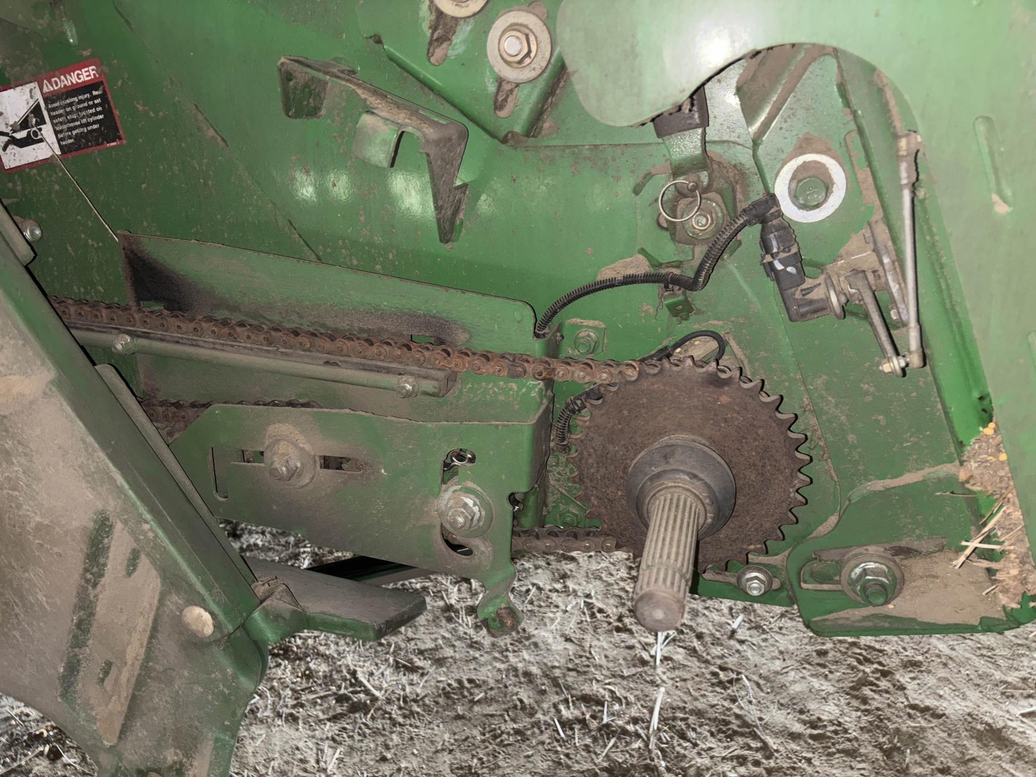 Used 2012 John Deere S670 Combines at Koenig Equipment in Urbana, OH - PhotoXL10