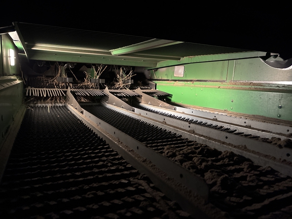 Used 2012 John Deere S670 Combines at Koenig Equipment in Urbana, OH - Photo24