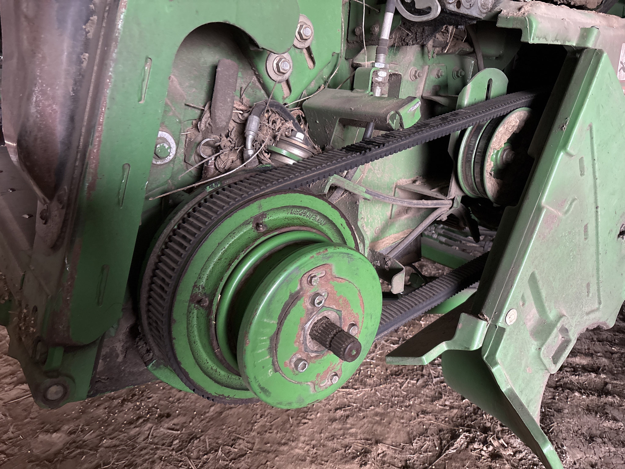 Used 2012 John Deere S670 Combines at Koenig Equipment in Urbana, OH - PhotoXL11