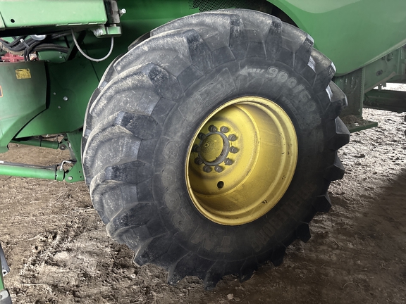 Used 2012 John Deere S670 Combines at Koenig Equipment in Urbana, OH - Photo37