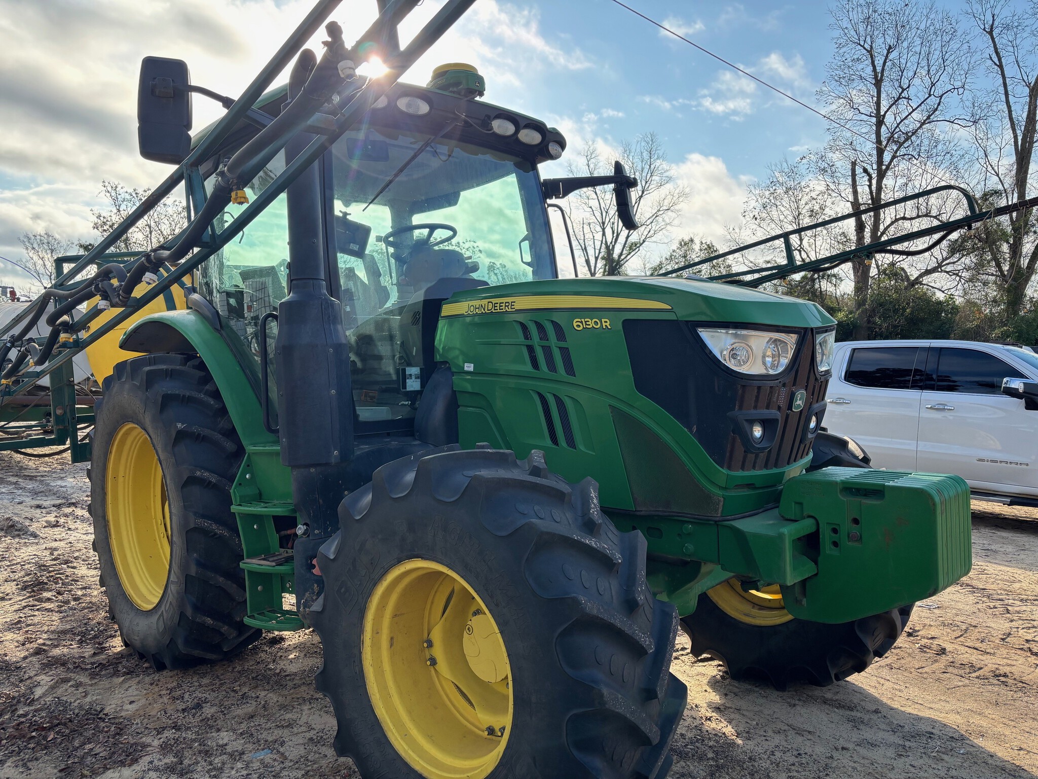 2019 John Deere 6130R Image 1