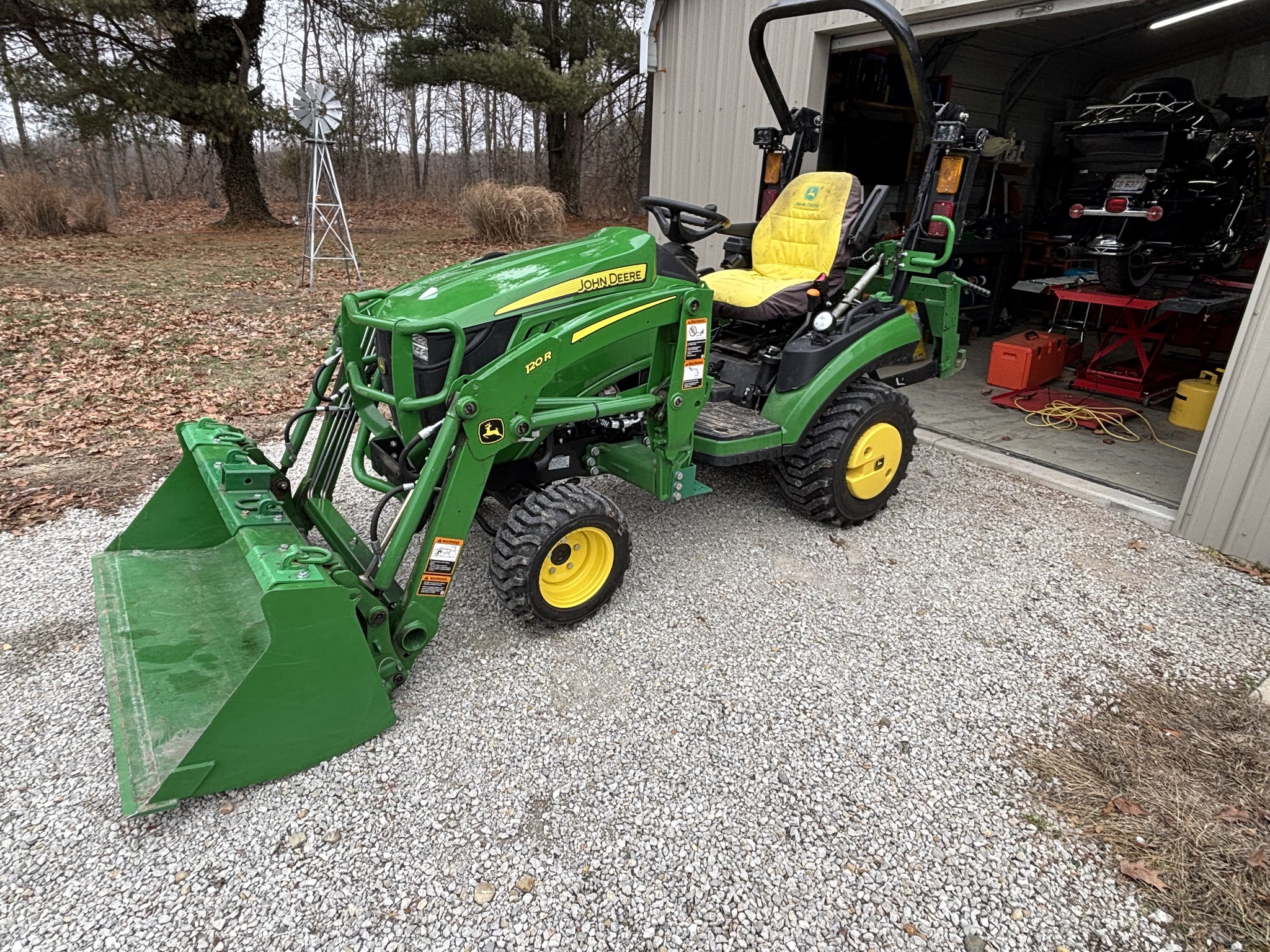  2023 John Deere 1025R at Heritage Tractor in Bloomington, IL