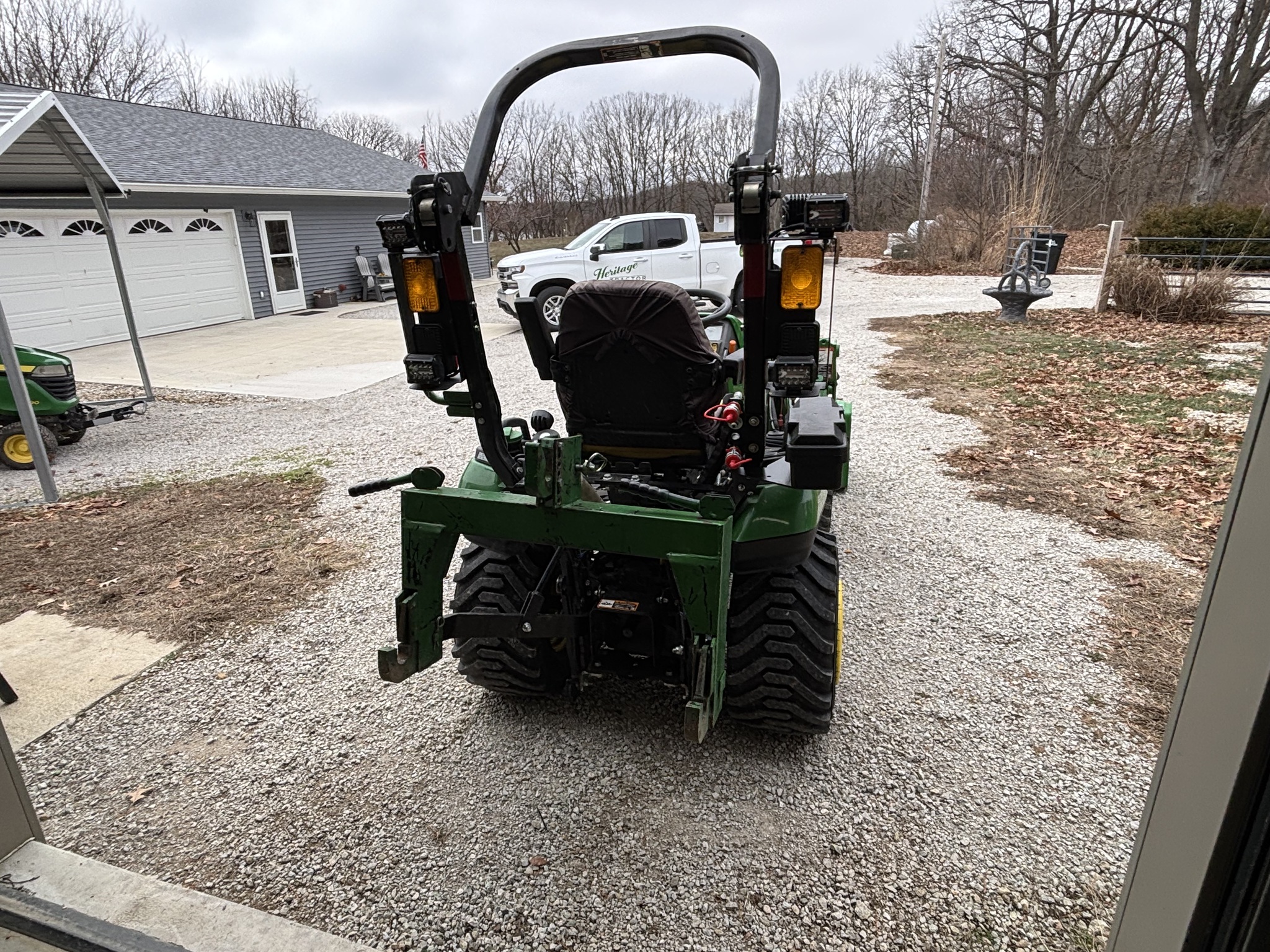  2023 John Deere 1025R at Heritage Tractor in Bloomington, IL