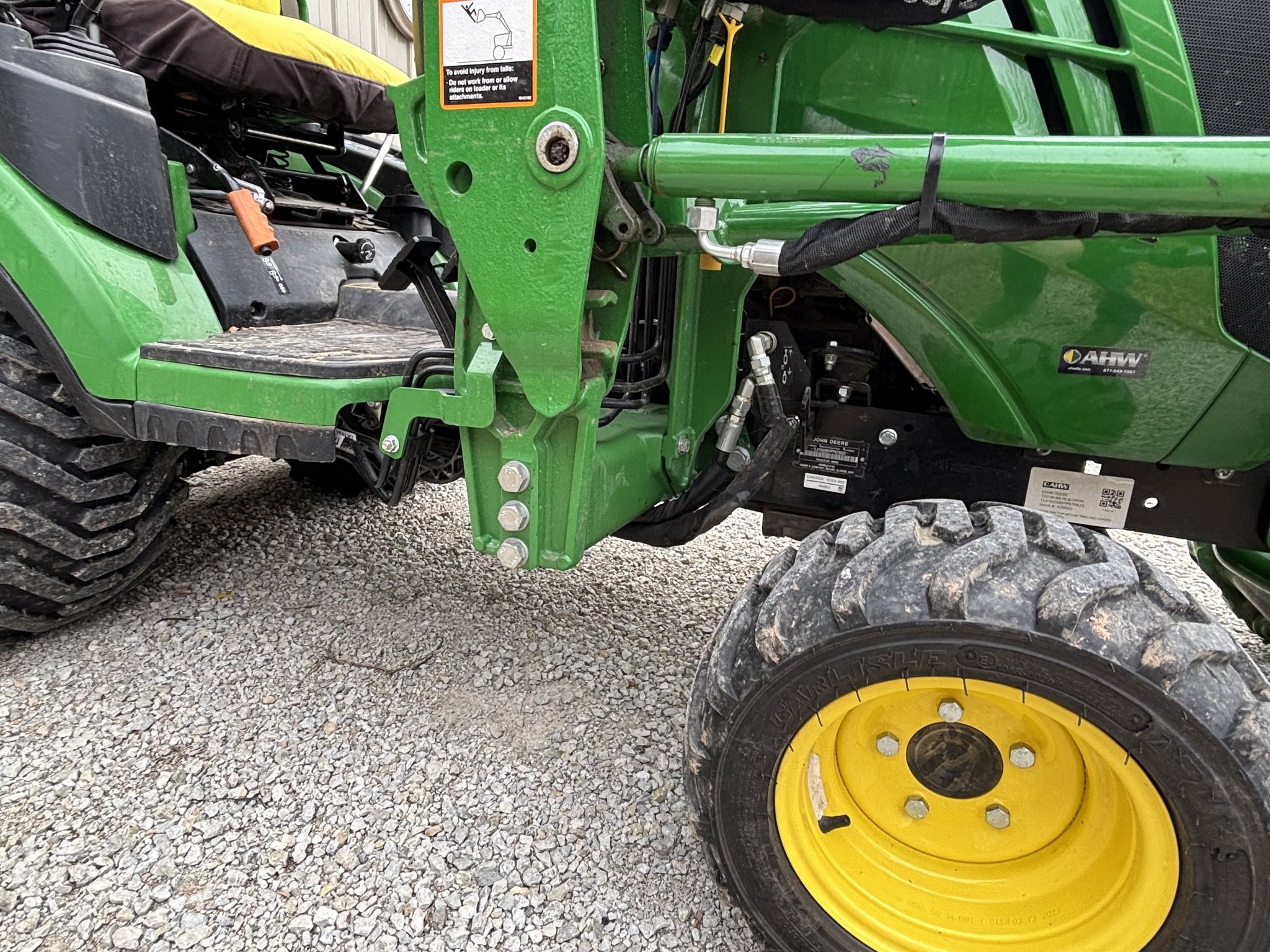  2023 John Deere 1025R at Heritage Tractor in Bloomington, IL