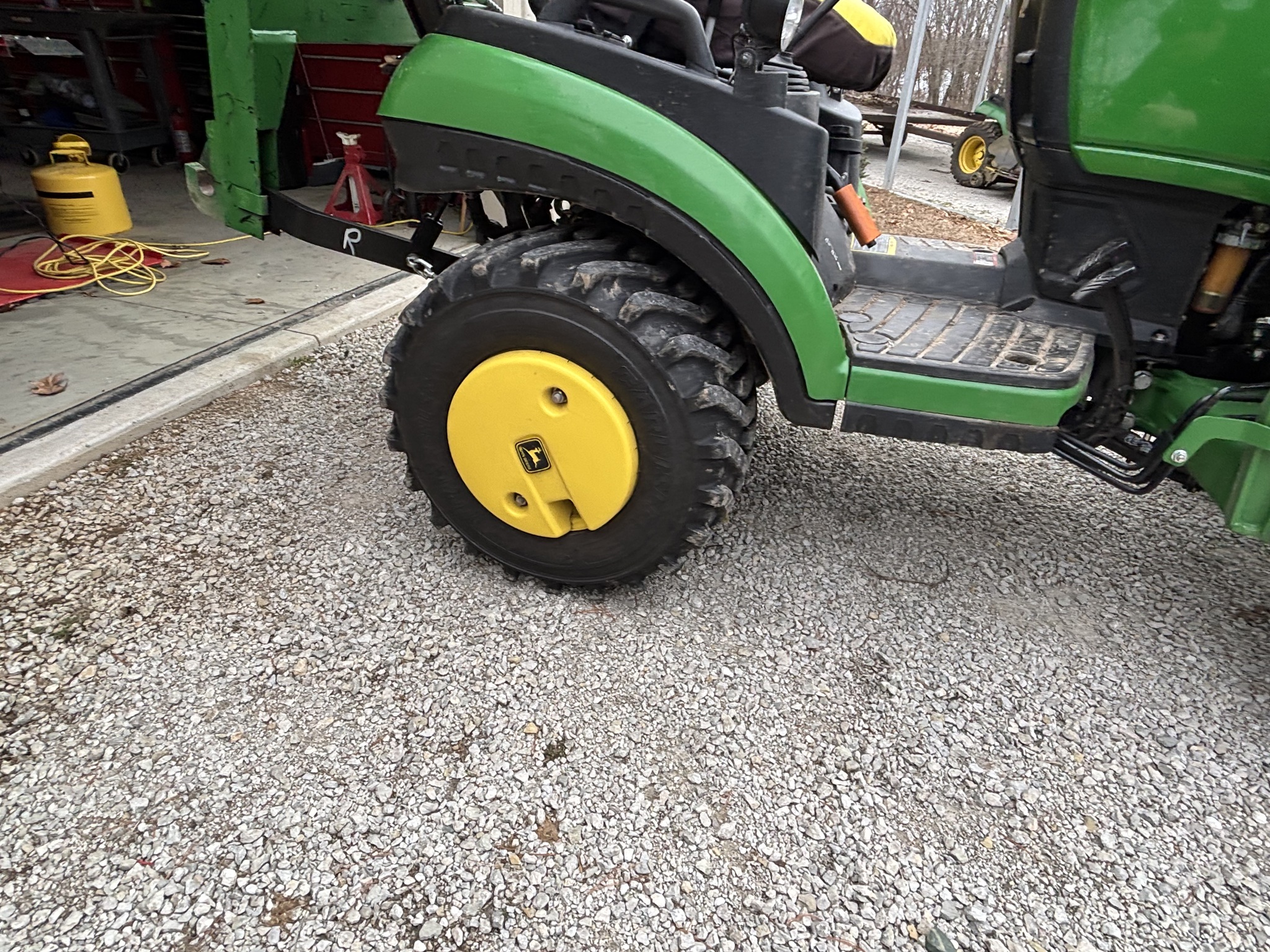  2023 John Deere 1025R at Heritage Tractor in Bloomington, IL