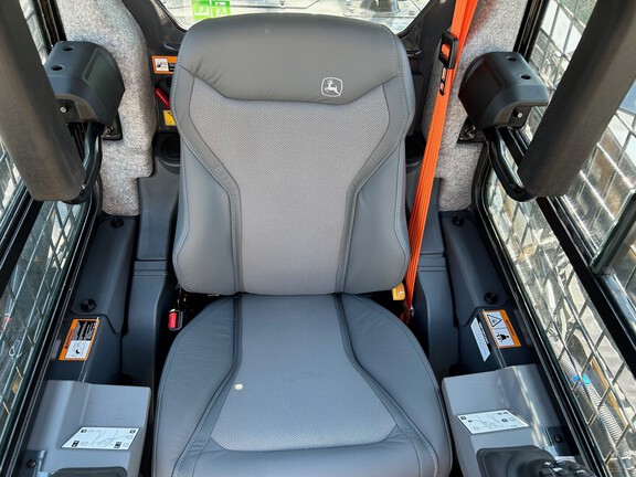 2025 John Deere 333P-5