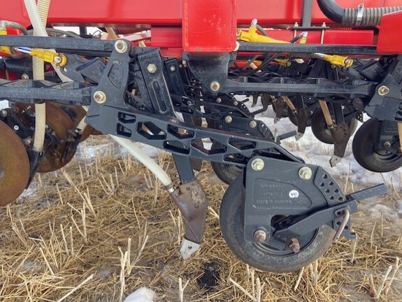 Used 2014 Bourgault 3320-66PHD Air Drills and Seeders at Horizon Ag & Turf in Vermilion, AB - Photo25