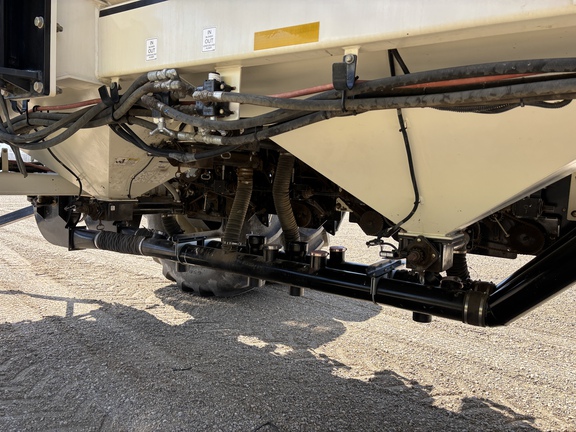Used 2014 Bourgault 3320-66PHD Air Drills and Seeders at Horizon Ag & Turf in Vermilion, AB - Photo14