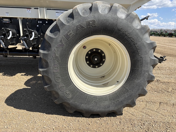 Used 2014 Bourgault 3320-66PHD Air Drills and Seeders at Horizon Ag & Turf in Vermilion, AB - Photo12