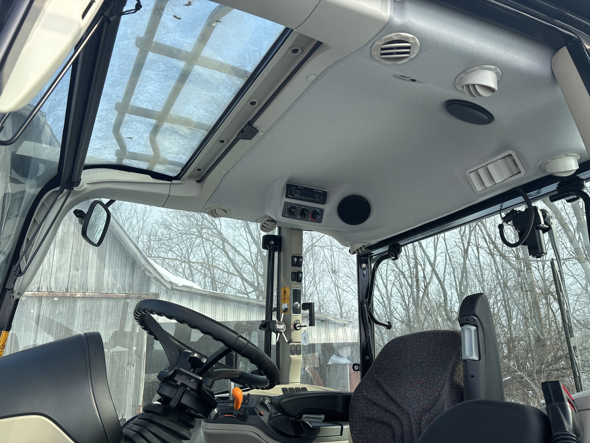 Used 2021 Massey Ferguson 4707 Utility Tractors at Koenig Equipment in Franklin, IN - PhotoXL35