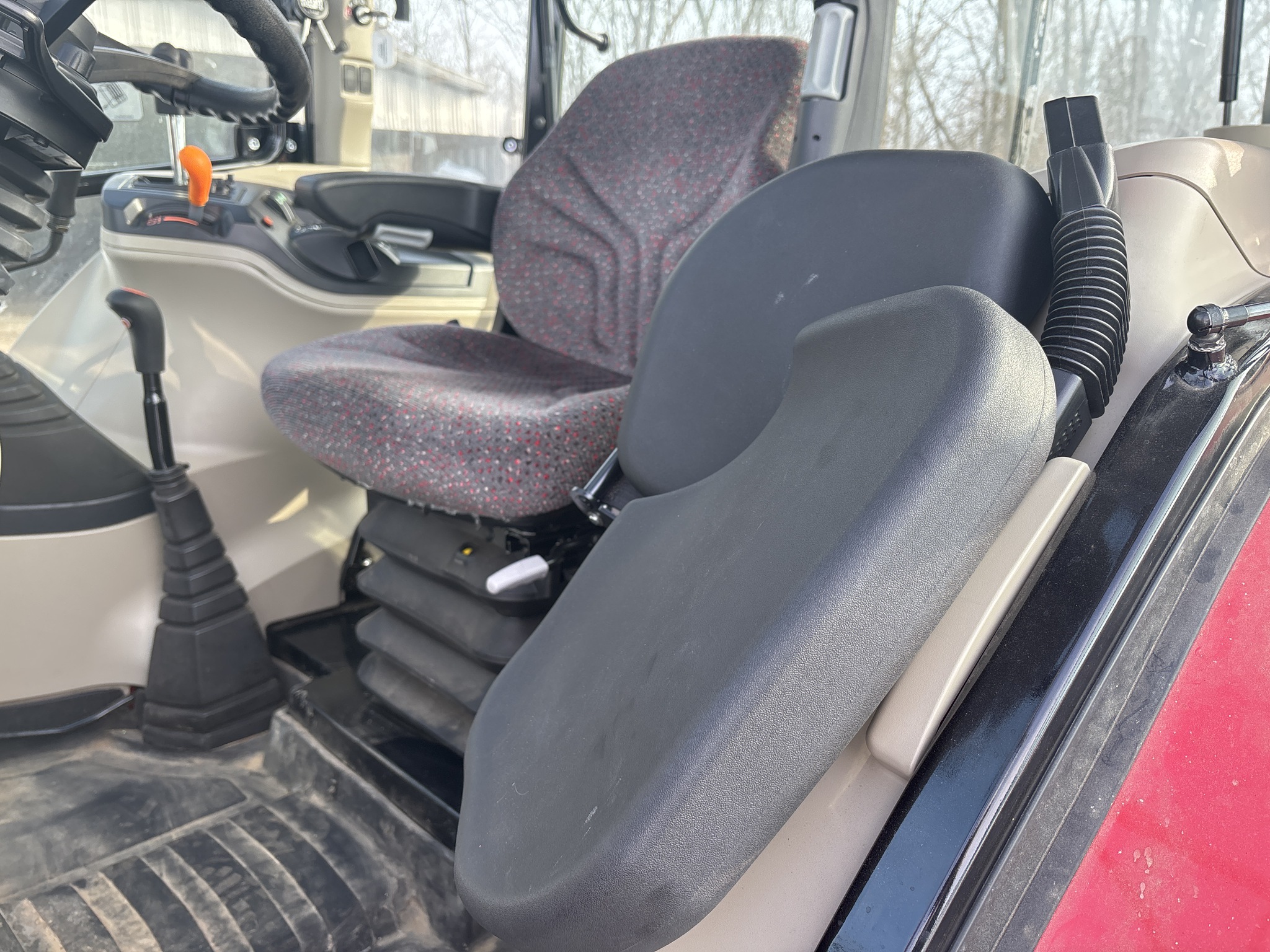 Used 2021 Massey Ferguson 4707 Utility Tractors at Koenig Equipment in Franklin, IN - PhotoXL36