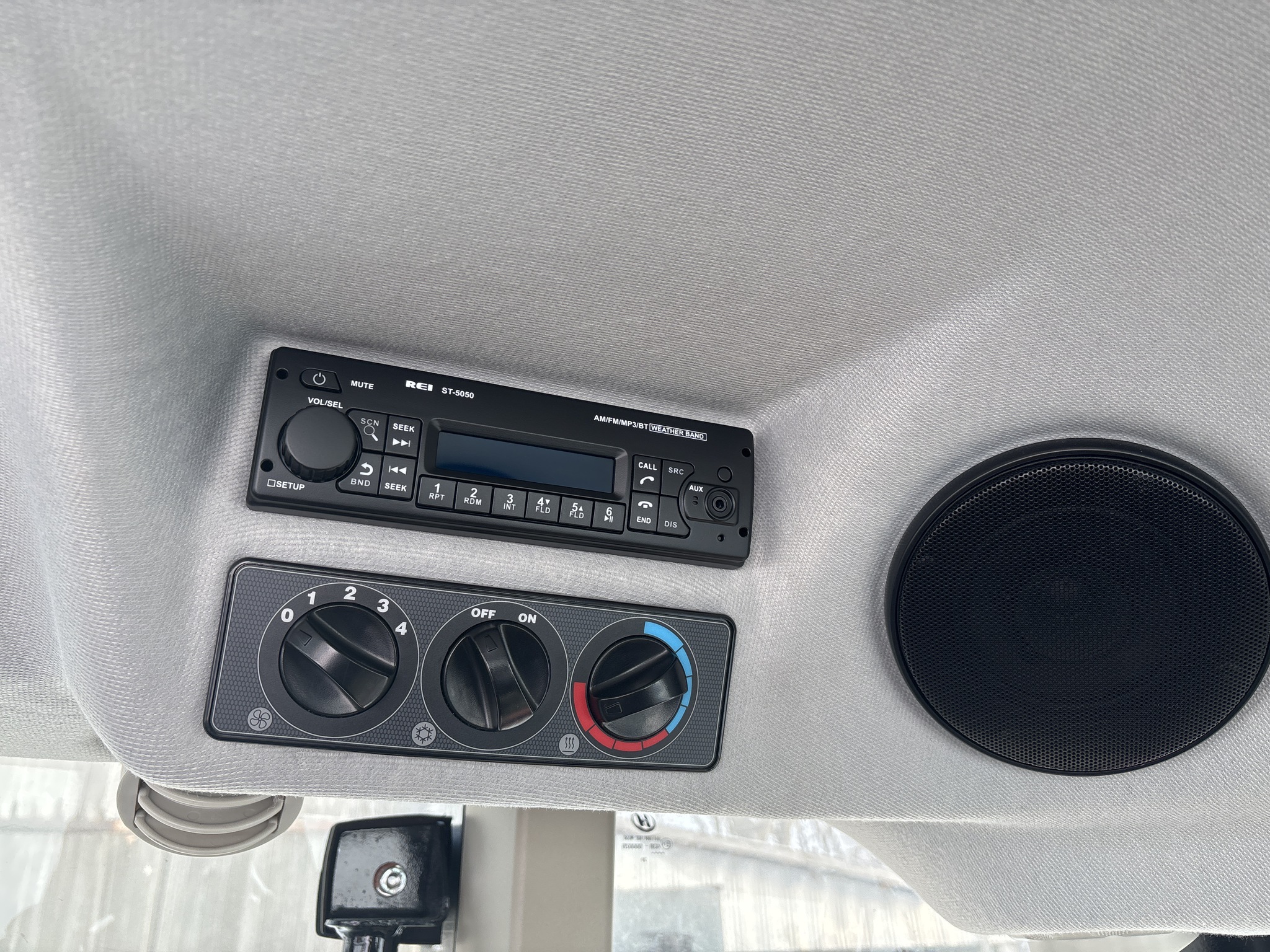 Used 2021 Massey Ferguson 4707 Utility Tractors at Koenig Equipment in Franklin, IN - PhotoXL40